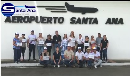 En este momento estás viendo Visita prestadores de turismo al Aeropuerto Santa Ana